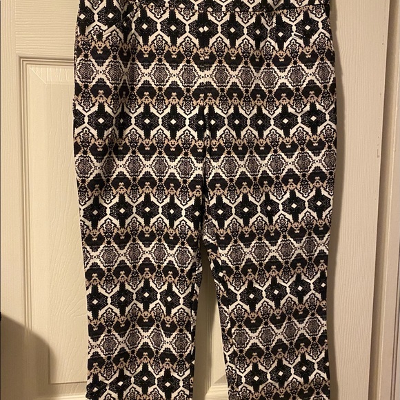 INC International Concepts, skinny leg, sz 10 - Picture 4 of 9